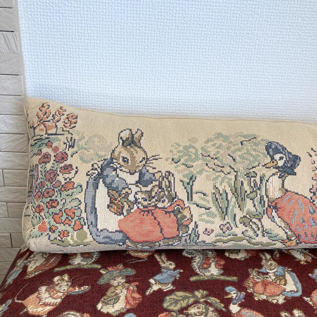 ピーターラビット ベルギーゴブラン織 クッションカバー2枚セットの通販 by トゥリル's shop|ラクマ