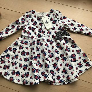 プチバトー(PETIT BATEAU)のプチパドーワンピース新品(ワンピース)