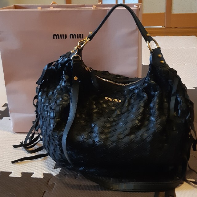 miumiu(ミュウミュウ)のmiu miu フリンジ バッグ ラムレザー ショルダー レディースのバッグ(ショルダーバッグ)の商品写真