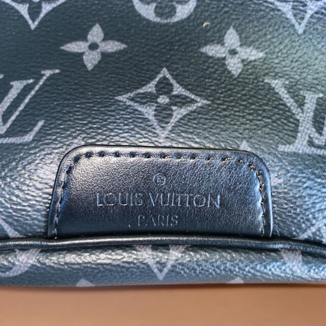 LOUIS VUITTON(ルイヴィトン)のあ様専用ディスカバリー・バムバッグ メンズのバッグ(ボディーバッグ)の商品写真