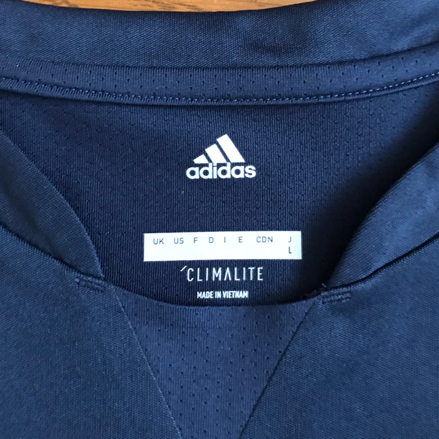 adidas(アディダス)のadidas　アディダス　Ｔシャツ　レディース　サイズＬ スポーツ/アウトドアのテニス(ウェア)の商品写真