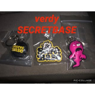 verdy x SECRETBASE キーホルダー(キーホルダー)