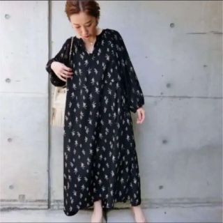 ジャーナルスタンダード(JOURNAL STANDARD)の【大人気商品】hholic lulu 花柄ワンピース ブラック(ロングワンピース/マキシワンピース)