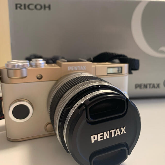 レンズ交換式デジタル一眼レフカメラ　PENTAX Q-S1