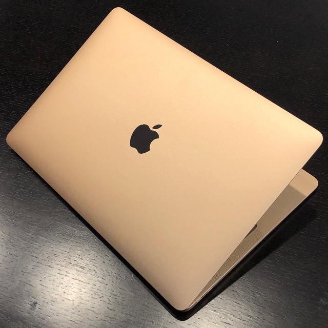 2022年ファッション福袋 Apple - 【極美品】MacBook Air 2020 8GB