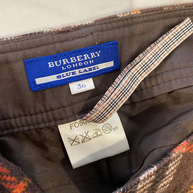 BURBERRY BLUE LABEL(バーバリーブルーレーベル)のバーバリーブルーレーベル　チェックのパンツ レディースのパンツ(ハーフパンツ)の商品写真