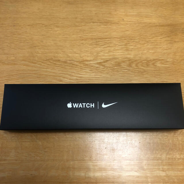 Apple Watch SE Nike(GPSモデル)-44mm Apple Watch SE Nike(GPSモデル)-44mm
