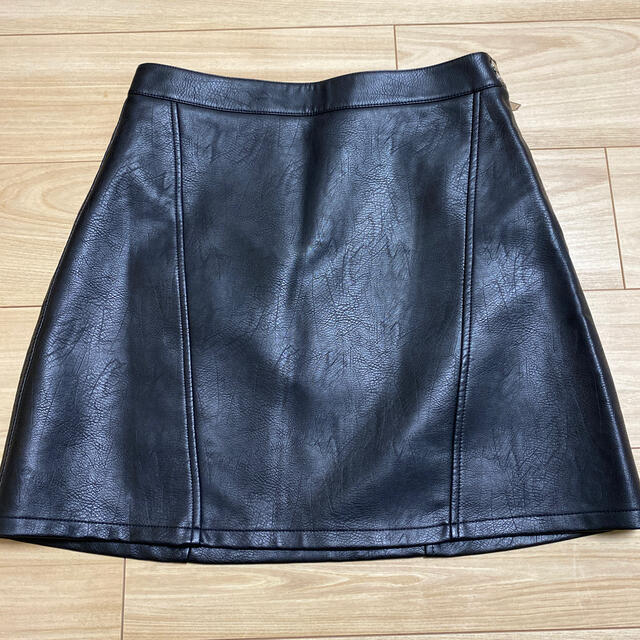 ZARA(ザラ)のZARA☆レザースカート レディースのスカート(ミニスカート)の商品写真