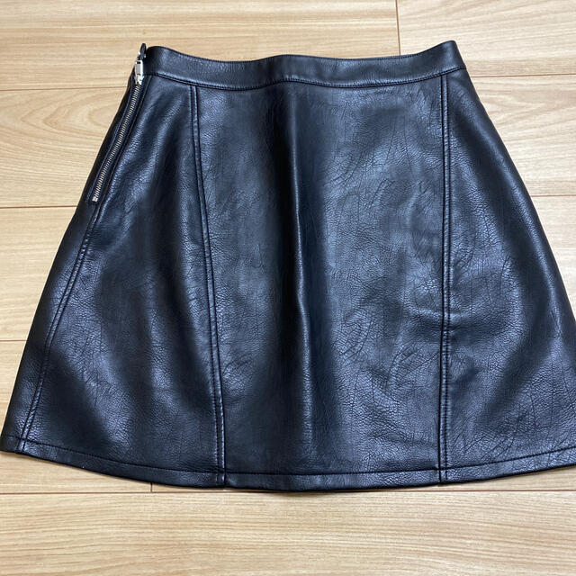 ZARA(ザラ)のZARA☆レザースカート レディースのスカート(ミニスカート)の商品写真