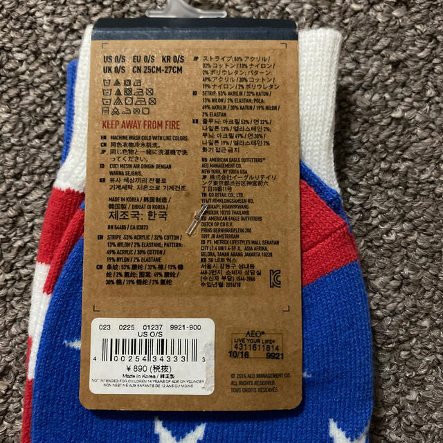 American Eagle(アメリカンイーグル)の【12/20処分します。送料込み】アメリカンイーグル　アメリカ柄靴下 レディースのレッグウェア(ソックス)の商品写真