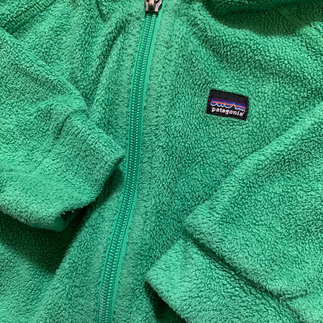 patagonia(パタゴニア)の専用！パタゴニア  パーカー　18M キッズ/ベビー/マタニティのキッズ服男の子用(90cm~)(ジャケット/上着)の商品写真