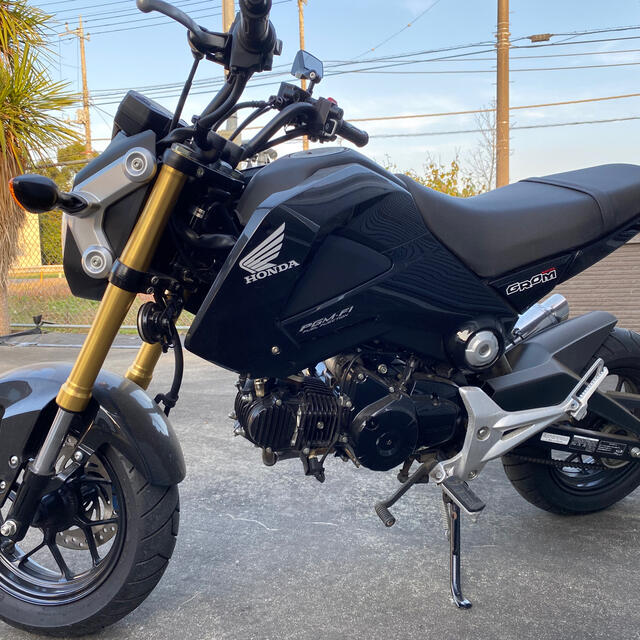 125 グロム