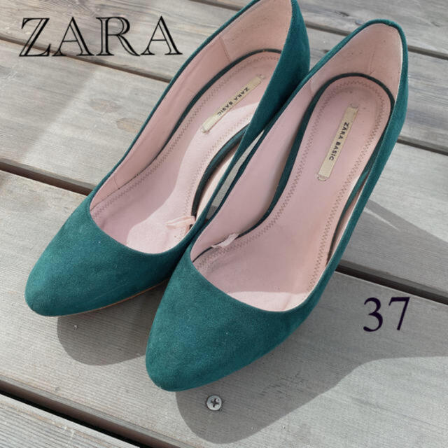 ZARA(ザラ)のZARA グリーン　緑　スエード　パンプス レディースの靴/シューズ(ハイヒール/パンプス)の商品写真