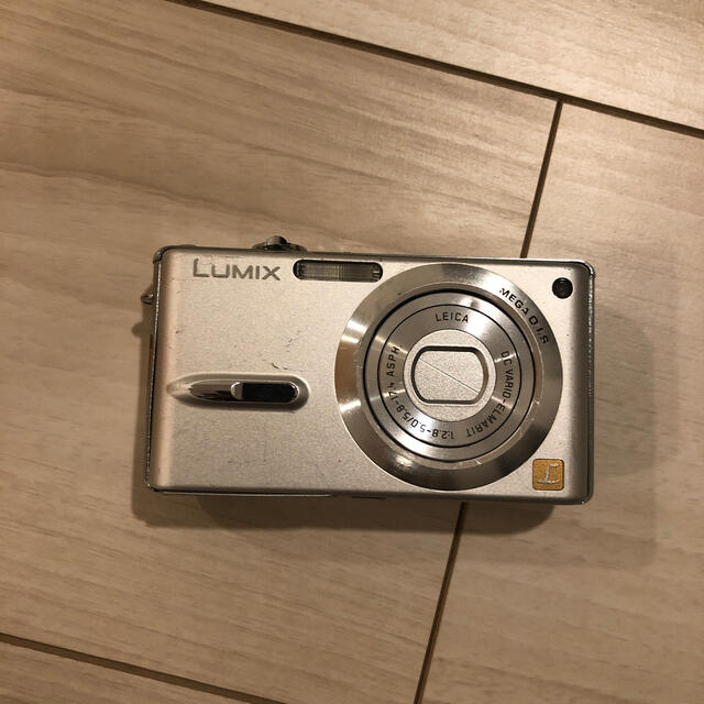 Panasonic(パナソニック)のLumix DMC-FX9 ジャンク品 スマホ/家電/カメラのカメラ(コンパクトデジタルカメラ)の商品写真