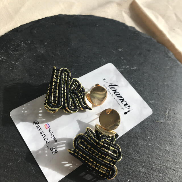 ブルー×レッド ✂︎✨モダンピアス☆黒、ゴールド✨✂︎ 通販 modern pierce gold
