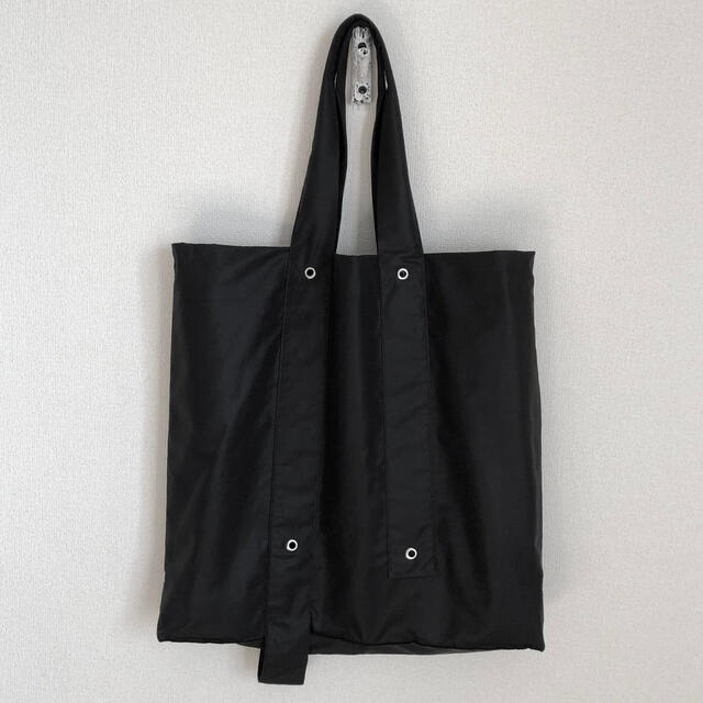 ナイロン生地のビッグサイズトートバッグ　　　ブラック ハンドメイドのファッション小物(バッグ)の商品写真