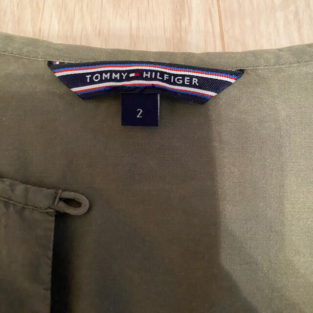 TOMMY HILFIGER(トミーヒルフィガー)のトミーヒルガーシルクブラウス レディースのトップス(シャツ/ブラウス(半袖/袖なし))の商品写真