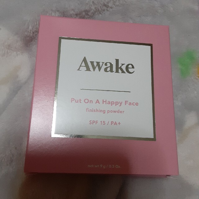 AWAKE(アウェイク)のAwake♥プットオンアハッピーフェイス フィニッシングパウダー00♥新品 送込 コスメ/美容のベースメイク/化粧品(フェイスパウダー)の商品写真