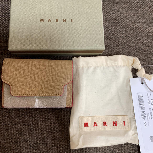 Marni(マルニ)の【新品未使用】MARNI 三つ折り財布 レディースのファッション小物(財布)の商品写真