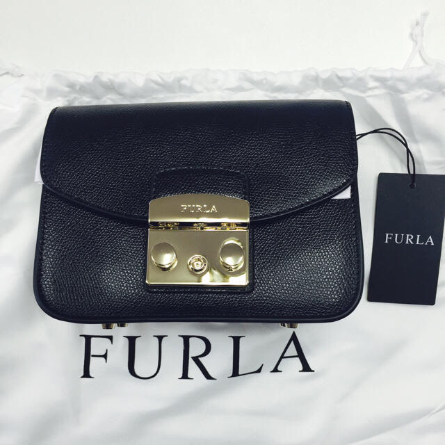 気質アップ Furla - 黒色 メトロポリスbcu6 新品フルラ ショルダーバッグ