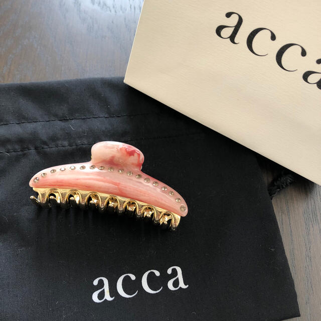 acca(アッカ)のクーポン価格　美品　ピンク　限定品　acca 中クリップ　ティアラクイーン  レディースのヘアアクセサリー(その他)の商品写真