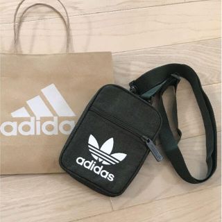 アディダス(adidas)のadidasミニショルダーバッグ(ショルダーバッグ)