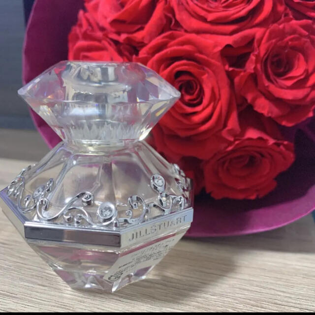 JILL by JILLSTUART(ジルバイジルスチュアート)のジルバイジルスチュアート  オードトワレ 50ml フランス製 コスメ/美容の香水(香水(女性用))の商品写真