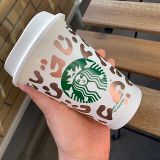 スターバックスコーヒー(Starbucks Coffee)のスターバックス／タンブラー／リユーザブルカップ／新品未使用／ヒョウ柄(容器)