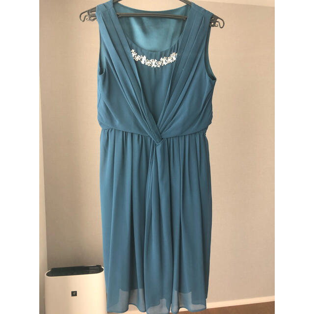 グリーンドレス レディースのフォーマル/ドレス(ミディアムドレス)の商品写真