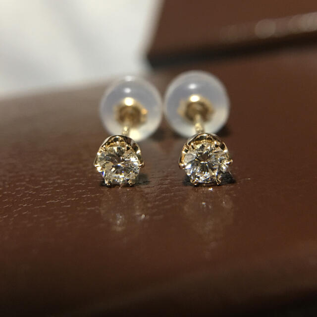 【新品 未使用】ダイヤモンドピアス　To.0.2ct K18 18K 18金 レディースのアクセサリー(ピアス)の商品写真