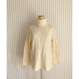 ベネトン(BENETTON)の古着  ベネトン　ざっくり　ケーブル編みニット　used  ヴィンテージ(ニット/セーター)