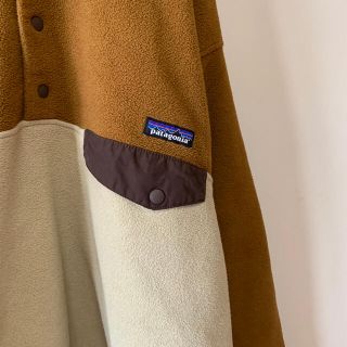 patagonia - 激レア パタゴニア シンチラ スナップT フリース アース