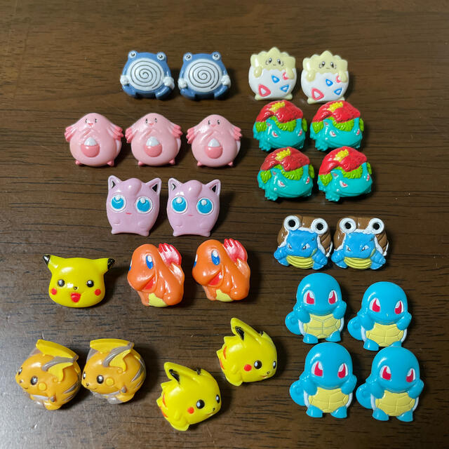 ポケモン(ポケモン)のポケモン　ボタン ハンドメイドの素材/材料(各種パーツ)の商品写真