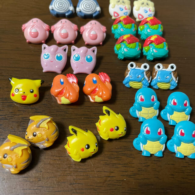 ポケモン(ポケモン)のポケモン　ボタン ハンドメイドの素材/材料(各種パーツ)の商品写真