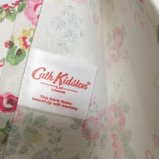 Cath Kidston(キャスキッドソン)の新品　キャスキッドソン　ランチョンマット　Cath Kidston フキン インテリア/住まい/日用品のキッチン/食器(テーブル用品)の商品写真