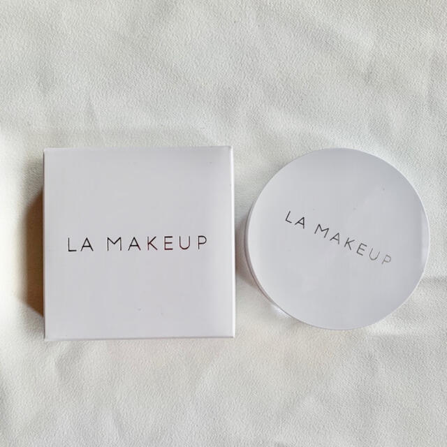 ✔️新品・未使用✔️ＬＡ ＭＡＫＥＵＰ ラメイキャ ゴッドパウダー5ｇ×2