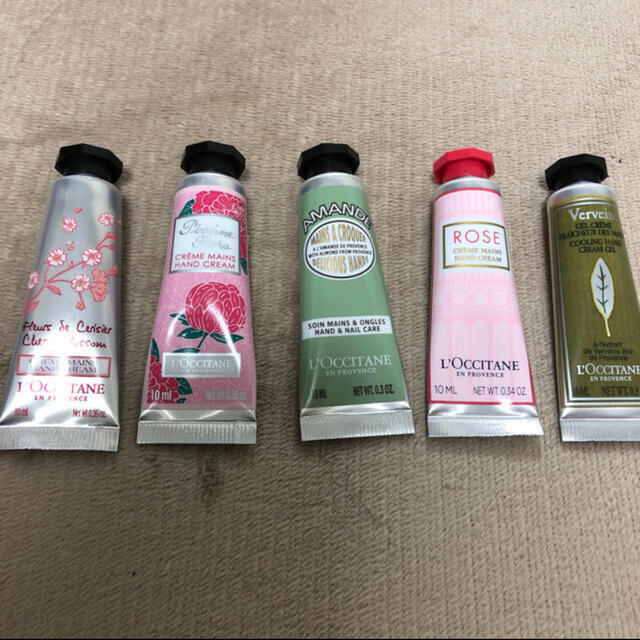 L'OCCITANE(ロクシタン)のA's様専用 コスメ/美容のボディケア(ハンドクリーム)の商品写真