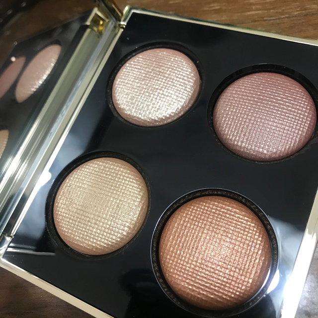 限定BOBBI BROWNリュクスアイシャドウ 1