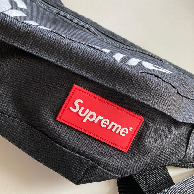 Supreme(シュプリーム)のsupremeボディバッグ(値引きしました) レディースのバッグ(ボディバッグ/ウエストポーチ)の商品写真