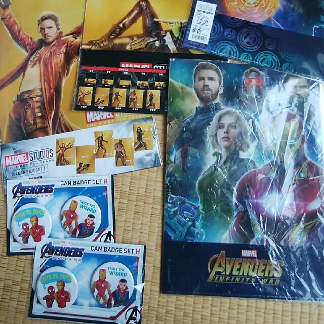 MARVEL(マーベル)のアベンジャーズまとめて新品未使用品 エンタメ/ホビーのアニメグッズ(クリアファイル)の商品写真