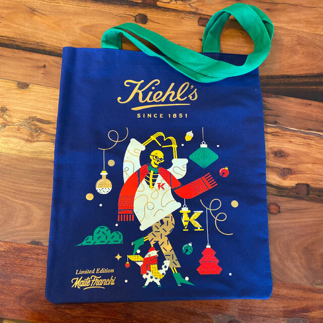 Kiehl's(キールズ)のキールズ　ホリデイトートバッグ　限定ノベルティ レディースのバッグ(トートバッグ)の商品写真