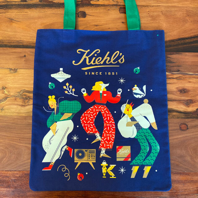 Kiehl's(キールズ)のキールズ　ホリデイトートバッグ　限定ノベルティ レディースのバッグ(トートバッグ)の商品写真