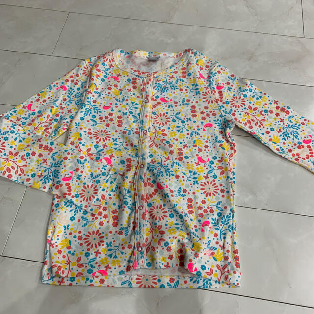 PETIT BATEAU(プチバトー)のプチバトーパジャマ上のみ キッズ/ベビー/マタニティのキッズ服女の子用(90cm~)(パジャマ)の商品写真