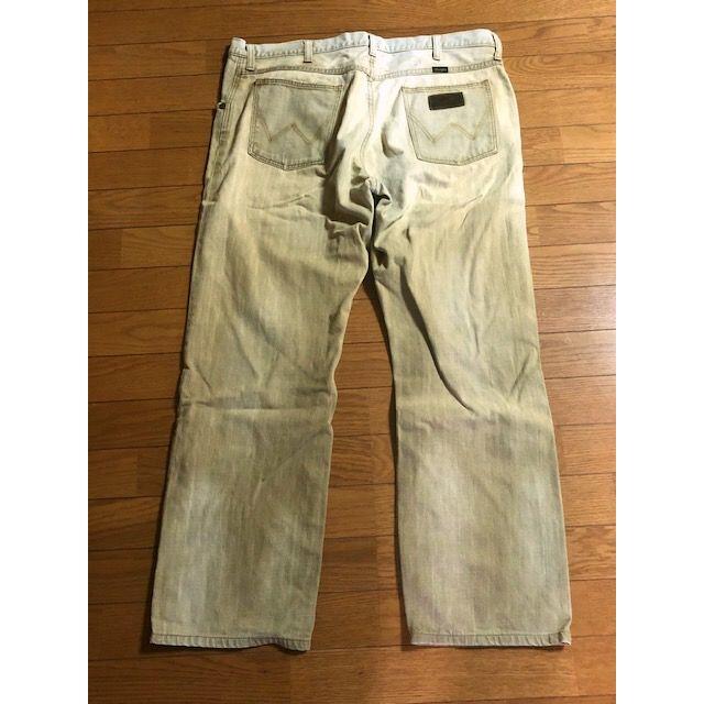 Wrangler(ラングラー)のヴィンテージ（1990年前期頃）古着★ラングラー★革パッチ☆パンツ☆W36 メンズのパンツ(デニム/ジーンズ)の商品写真