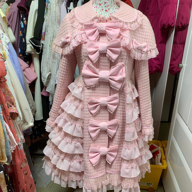 Angelic Pretty(アンジェリックプリティー)のロングコートアンジェリックプリティ レディースのジャケット/アウター(ロングコート)の商品写真