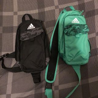 アディダス(adidas)のももクロコラボ adidasボディバッグ 値下げ中(アイドルグッズ)