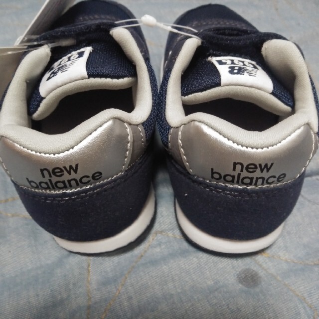 New Balance(ニューバランス)のニューバランス　15.5 ネイビー　スニーカー キッズ/ベビー/マタニティのキッズ靴/シューズ(15cm~)(スニーカー)の商品写真