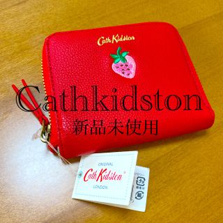 キャスキッドソン(Cath Kidston)の【新品未使用】cath kidstonいちご柄折り財布(財布)