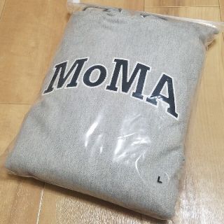 モマ(MOMA)の新品 国内正規品 チャンピオン × MOMA コラボパーカー  完売品(パーカー)