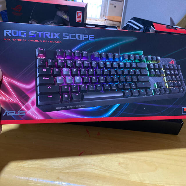 Asus ROG Strix Scope キーボード